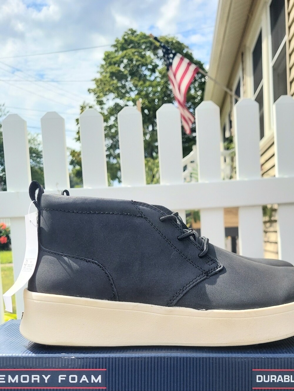 IZOD Palmer Black Chukka Boots Men's Size 8 NWT Cottagecore Business Casual